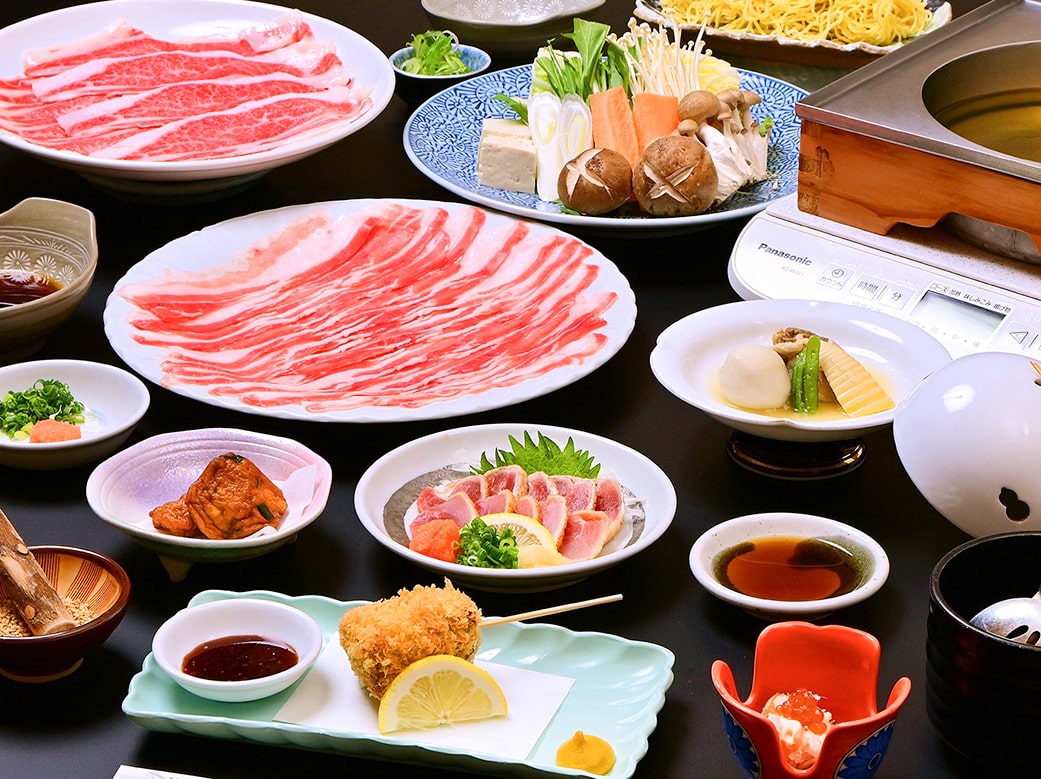 鹿児島黒牛とかごしま黒豚が贅沢に同時に味わえる！最上級しゃぶしゃぶ薩摩懐石コース